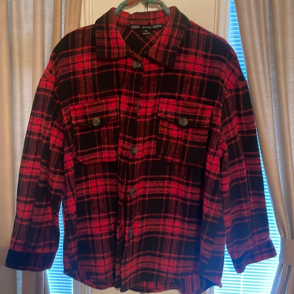 Shacket - Picture 1 of 2